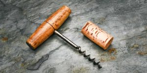 Guide to Buying Wine Openers & Corkscrews
